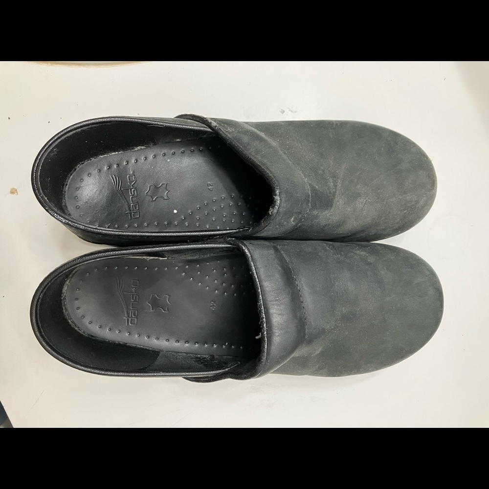 Dansko Black Clogs Size 42 - Unisex